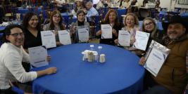 Autoridades educativas y representantes sindicales, entregaron estímulos económicos y reconocimientos a 313 trabajadores que forman parte del Personal de Apoyo y Asistencia a la Educación (PAAE) del subsistema federalizado, por sus 10, 15, 20, 25, 30, 35 y 40 años de servicio a la educación.