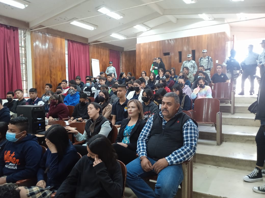 IMPARTEN CAPACITACIÓN SOBRE PREVENCIÓN DE ADICCIONES EN SECUNDARIA FEDERAL “PROF. ROGERIO ARANDA” EN PARRAL