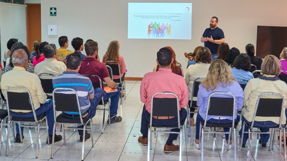 RECIBE PERSONAL DE SEECH CAPACITACIÓN SOBRE DIVERSIDAD SEXUAL Y CERO TOLERANCIA A LA DISCRIMINACIÓN