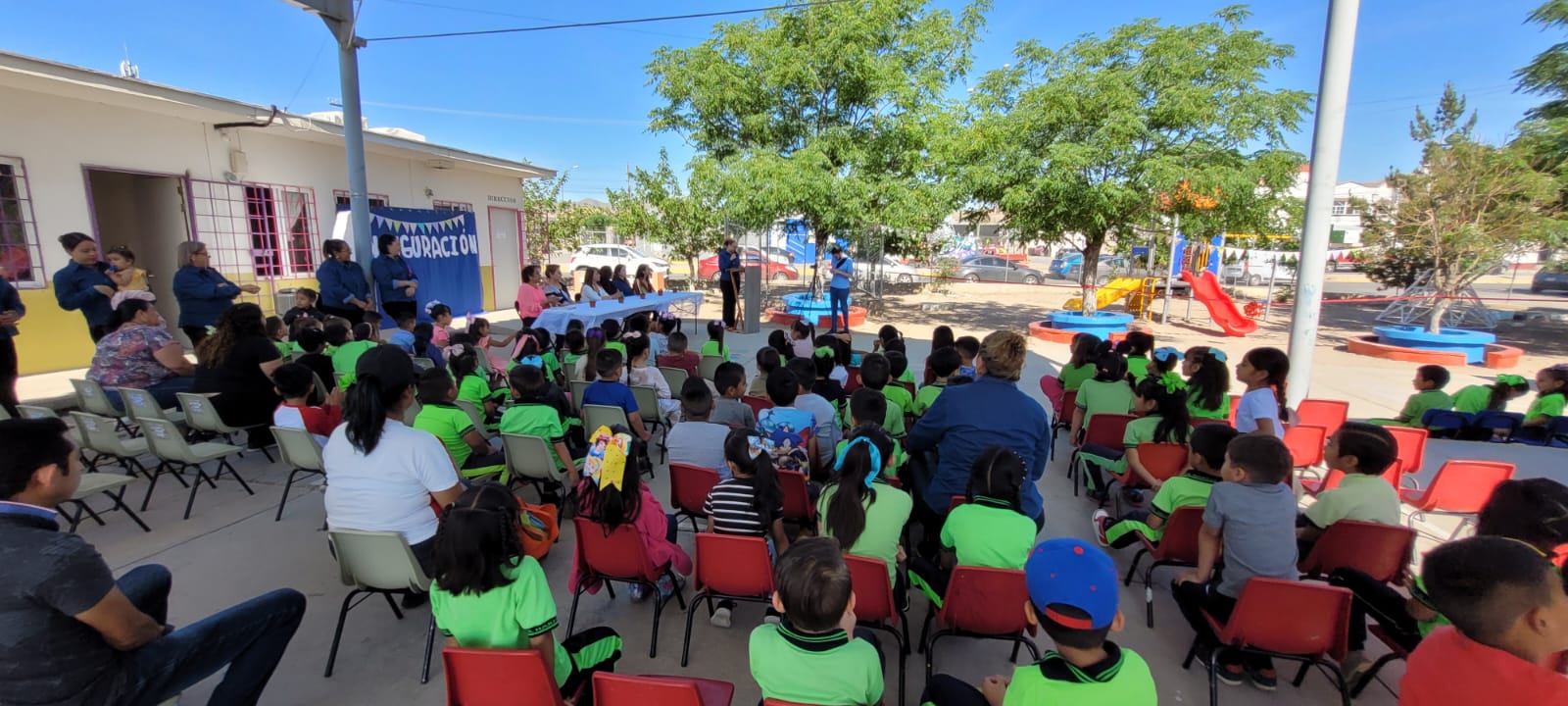ESTRENAN ÁREA DE JUEGOS EN EL PREESCOLAR HAKERI JATZI DE RIBERAS DE SACRAMENTO