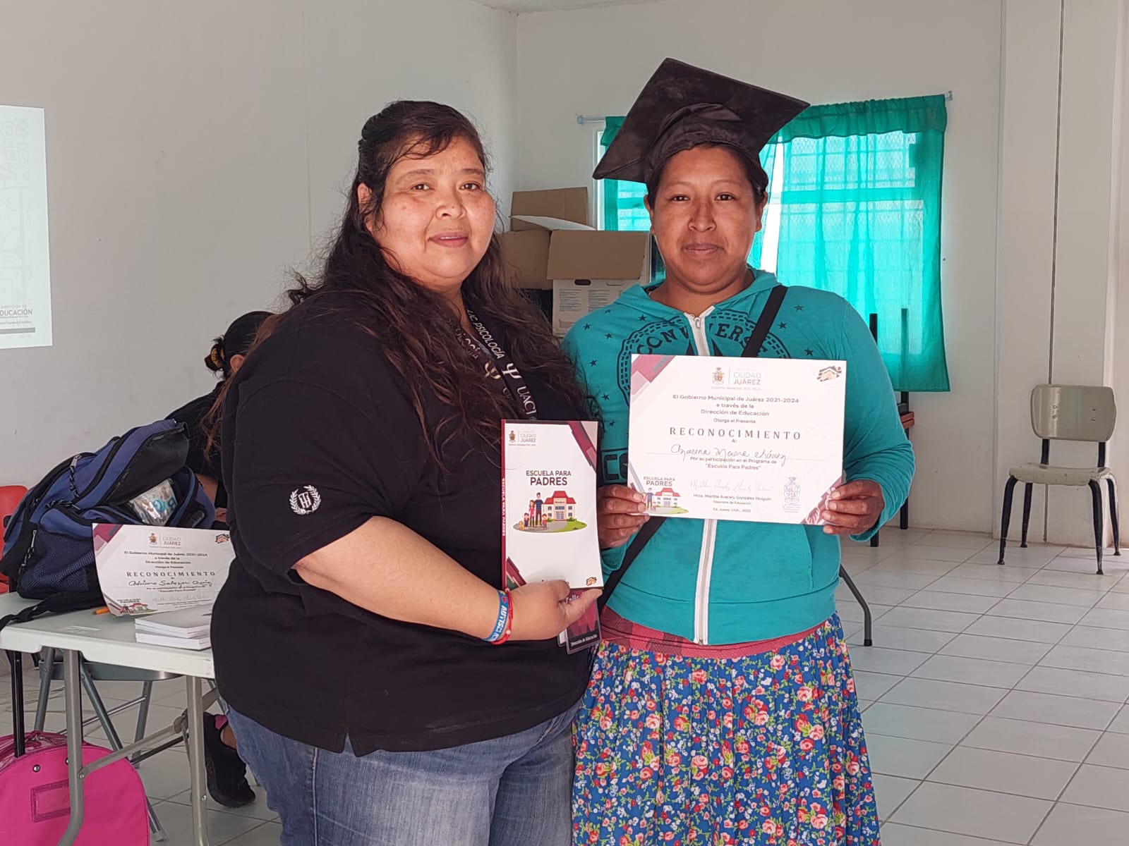 CONCLUYEN TALLER PARA MADRES DE FAMILIA EN LA TELESECUNDARIA TARAHUMARA EN CIUDAD JUÁREZ