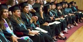 El Centro de Actualización del Magisterio (CAM) de Chihuahua, celebró la graduación de 21 estudiantes de la Licenciatura en Educación Inicial, quienes se integrarán al sistema educativo en el estado, para fortalecer la atención a la primera infancia.