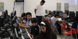 Con el objetivo de proporcionar a las y los estudiantes competencias técnicas clave en la era digital, como pensamiento crítico, resolución de problemas e innovación, la Escuela Secundaria Técnica No.80, puso en marcha dos proyectos de robótica.