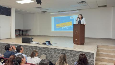 Con el propósito de fortalecer la preparación del personal educativo ante situaciones de riesgo, se llevó a cabo el taller “Intervenciones docentes en primeros auxilios ante accidentes escolares”, dirigido a docentes de Educación Preescolar.
