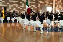 Con el desfile de las delegaciones y la energía de jóvenes atletas, las escuelas secundarias generales de la Región Centro Sur dieron inicio a los Juegos Deportivos Escolares 2024-2025