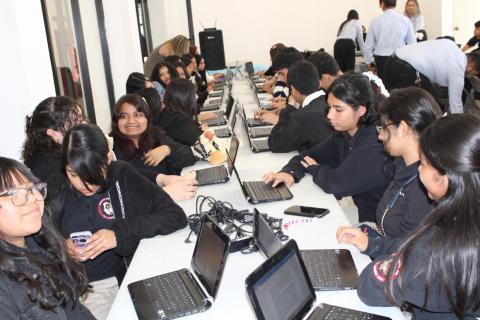 Un total de 80 estudiantes de los cuatro planteles de Secundarias Generales que pertenecen a la Zona IV, participaron en la Tercera Jornada de las Letras que se llevó a cabo en el Museo de Arqueología e Historia de El Chamizal, en Ciudad Juárez.