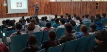 La Secretaría de Educación y Deporte, a través de Servicios Educativos del Estado de Chihuahua (SEECH), visitó planteles educativos con el fin de fortalecer la prevención de la violencia digital en estudiantes de secundarias, durante el segundo periodo del ciclo escolar 2025-2026.